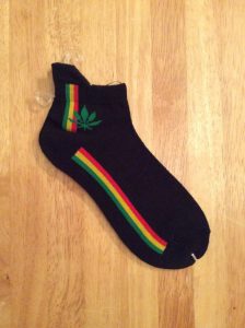 Black ankle/trainer socks with leaf