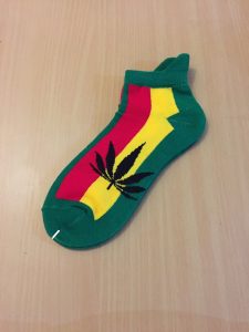 Rasta stripe leaf ankle/trainer sock