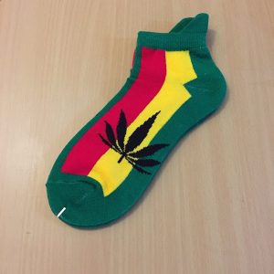Rasta stripe leaf ankle/trainer sock