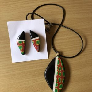 Necklace earring set