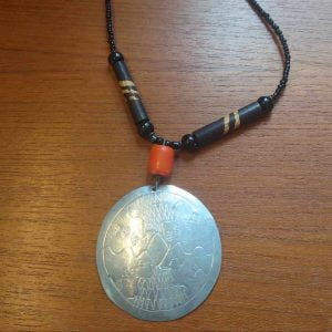 Metal pendant necklace - style 1