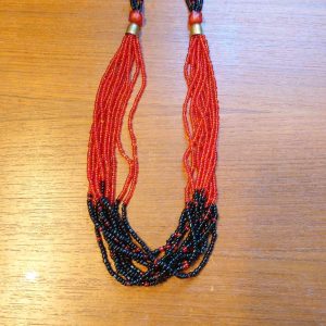 Black/red seed bead necklace