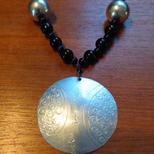 Engraved pendant necklace